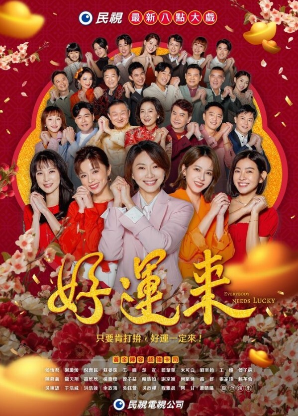 【居家摄像头破解】秃头大叔趁老婆不在家把相好的带回家一边自拍一边干还挺会玩 - 爱性AV